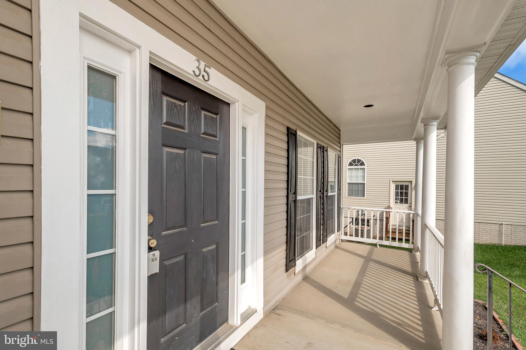 STAFFORD LAKES VILLAGE - Residential