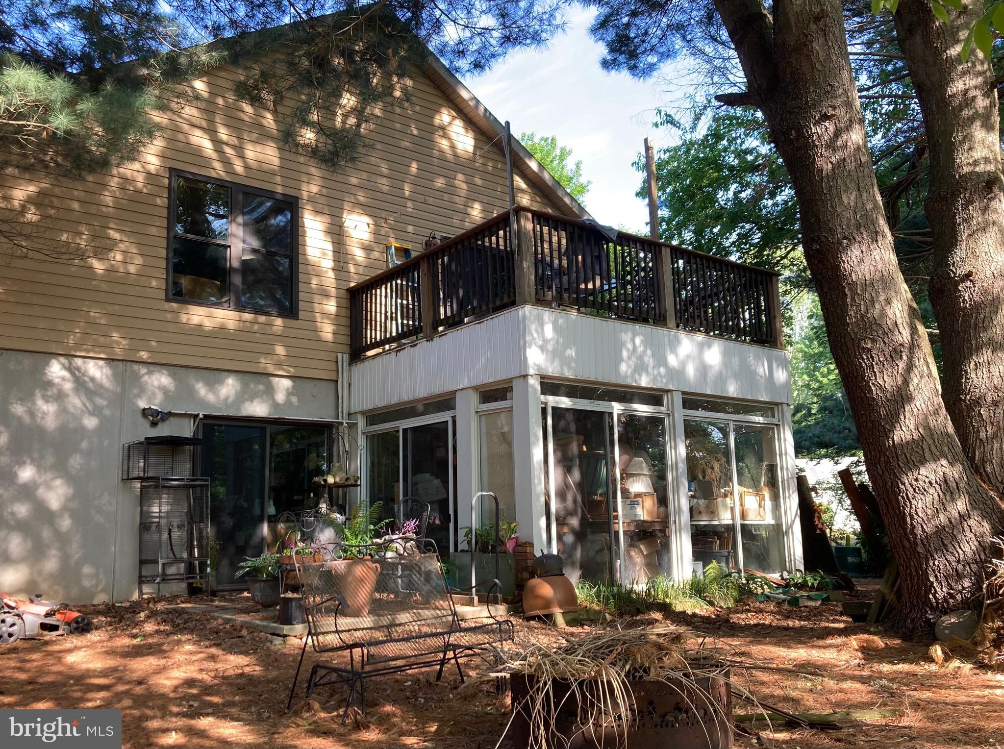 517 ROBINSON ROAD