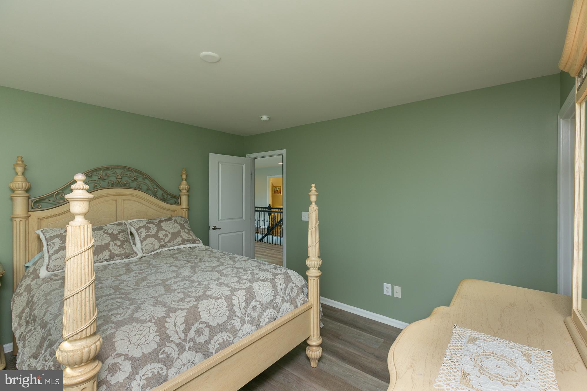 BROOKSIDE - Residential