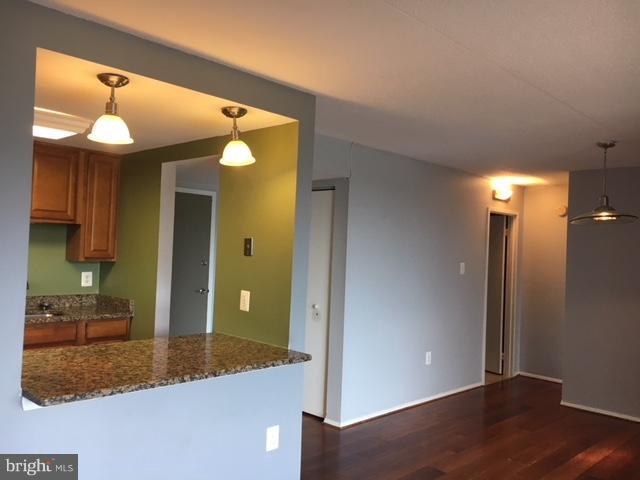 SENTINEL OF LANDMARK - Residential