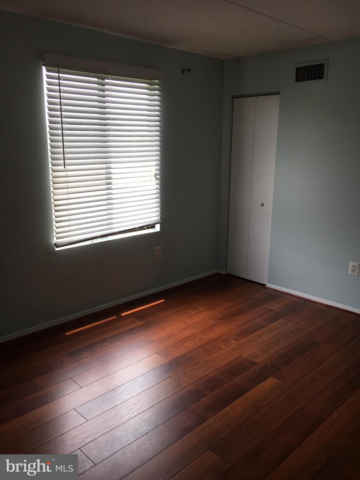 SENTINEL OF LANDMARK - Residential