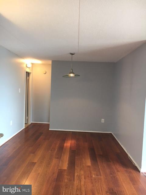 SENTINEL OF LANDMARK - Residential