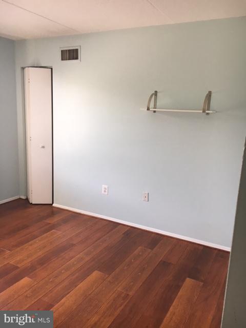 SENTINEL OF LANDMARK - Residential