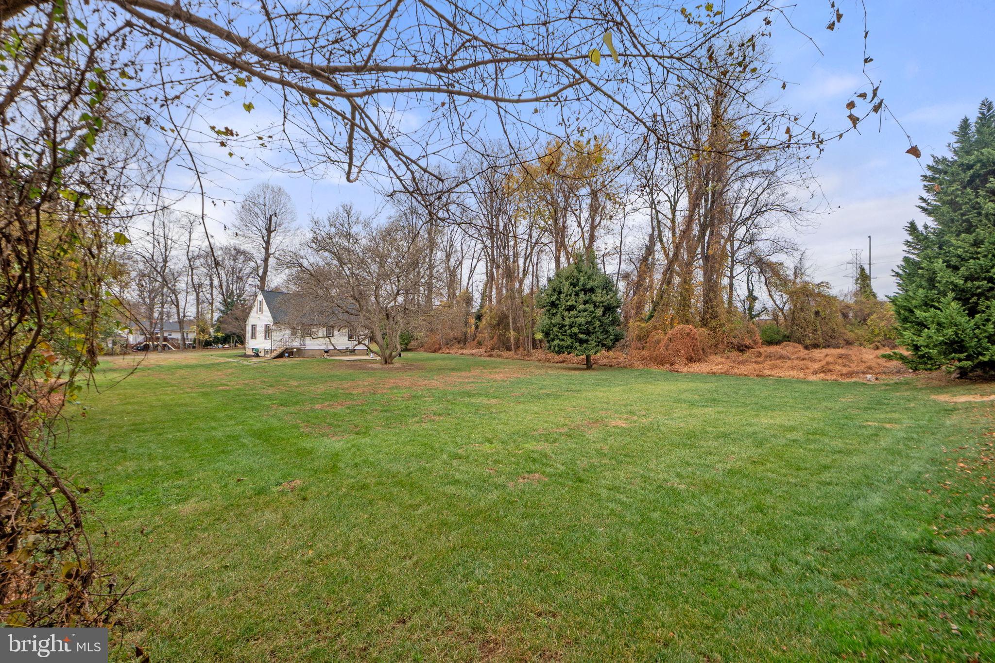 NEAR FALLS CHURCH - Residential