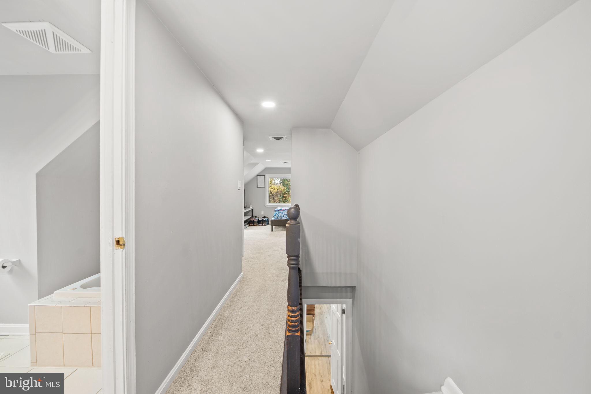 NEAR FALLS CHURCH - Residential