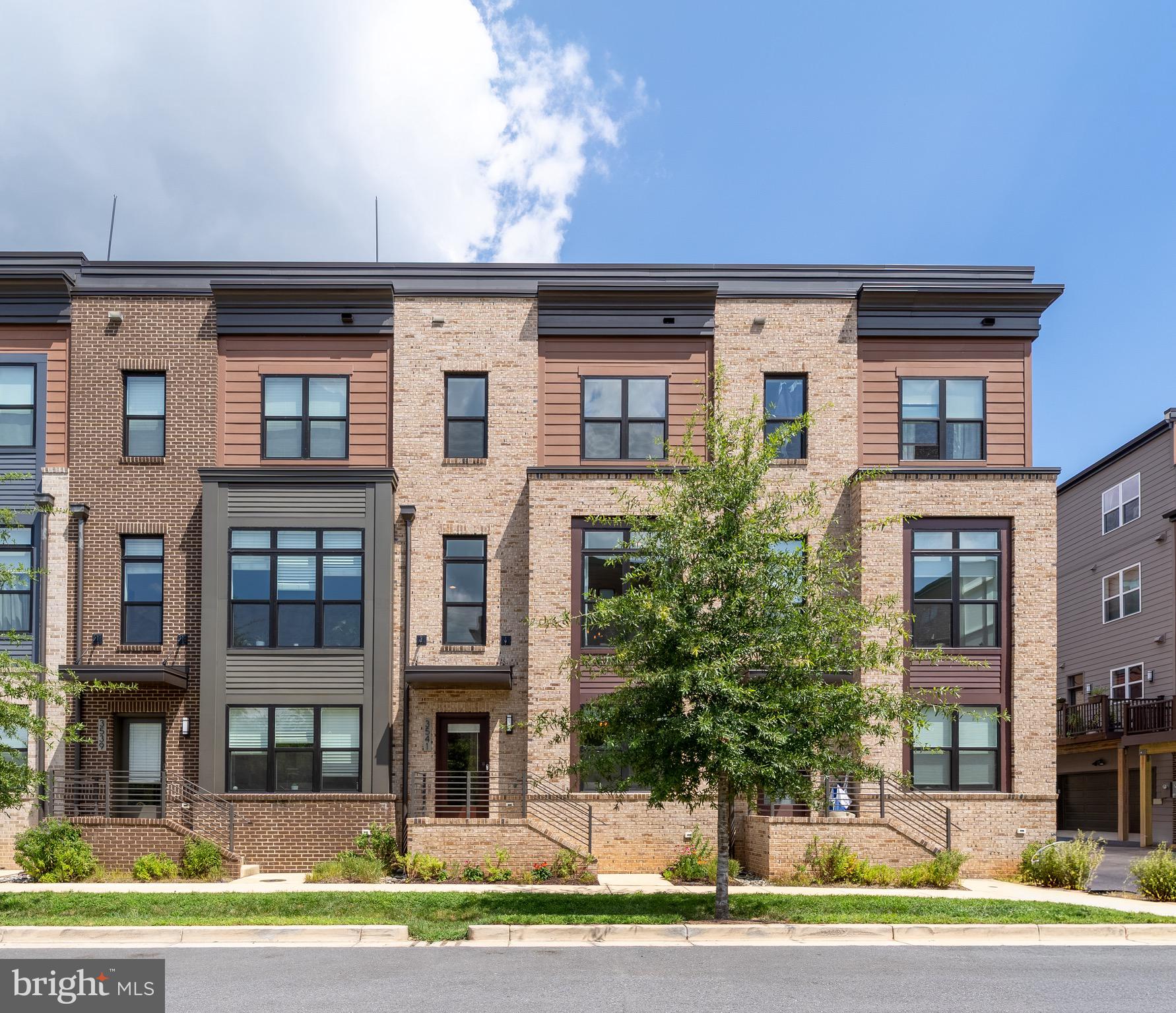3541 BELLFLOWER LANE