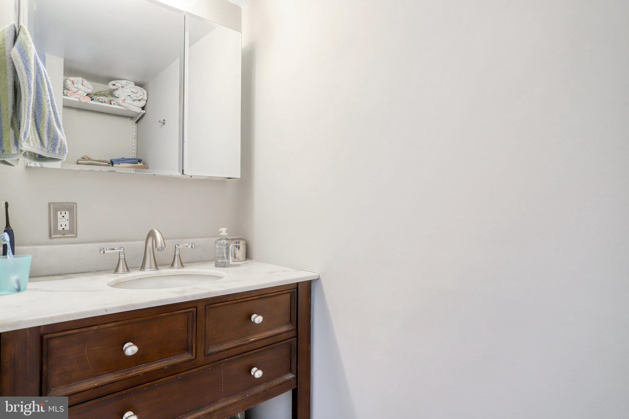 HUNTING CREEK CLUB - Residential