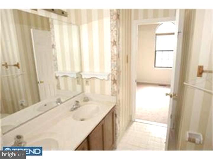 WILLISTOWN WOODS - Residential