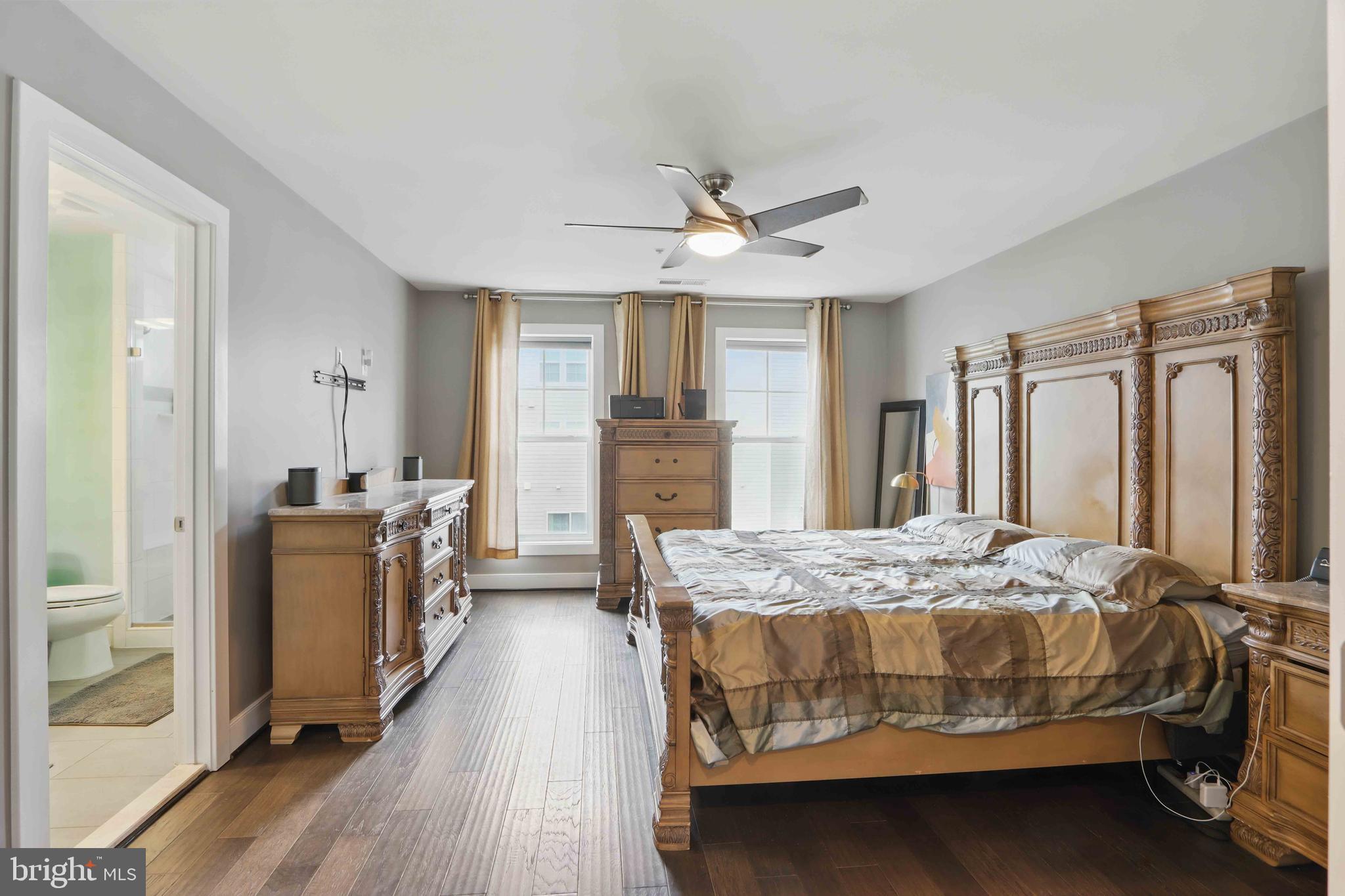 CROWN FARM - Residential