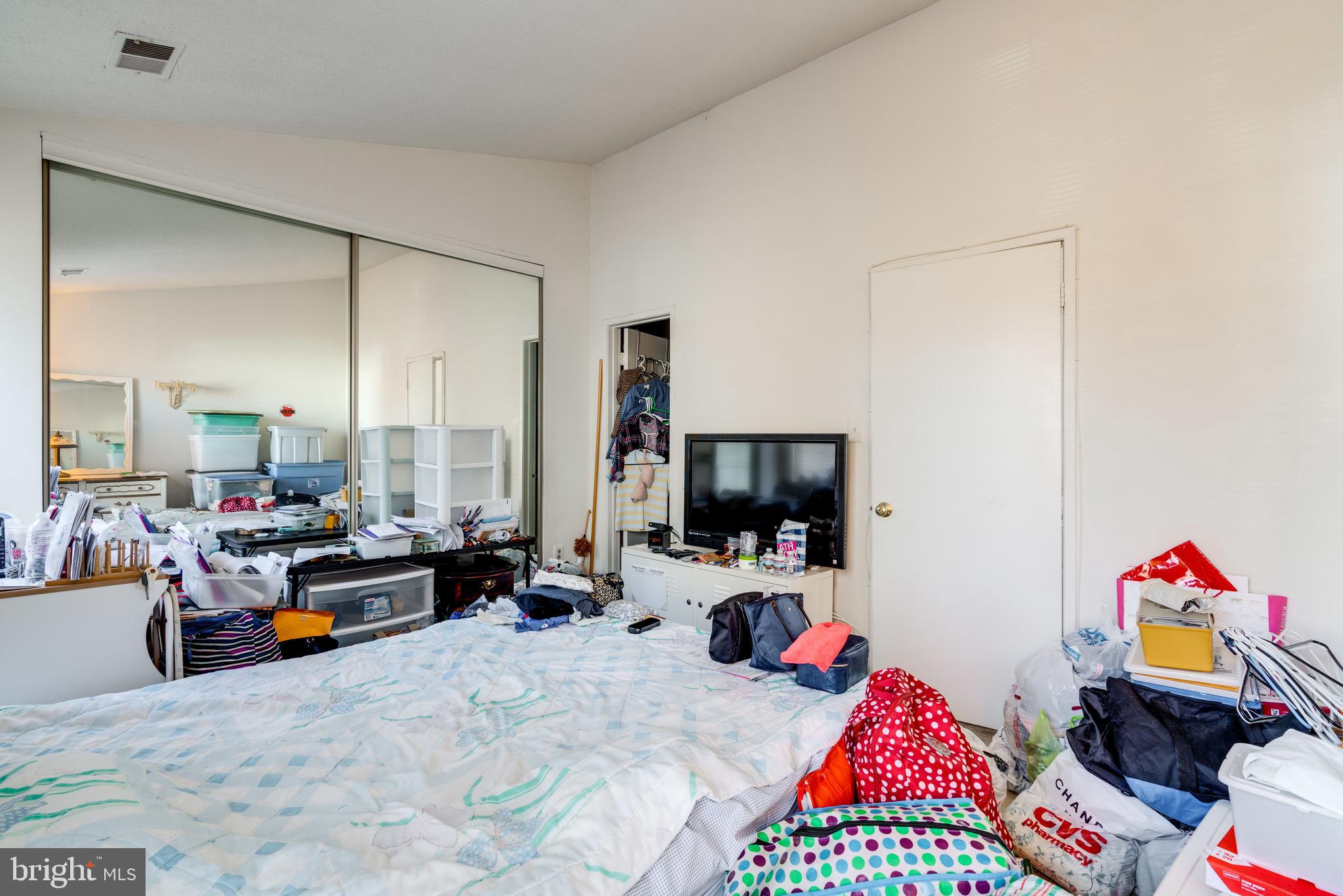 WASHINGTON SQUARE - Residential