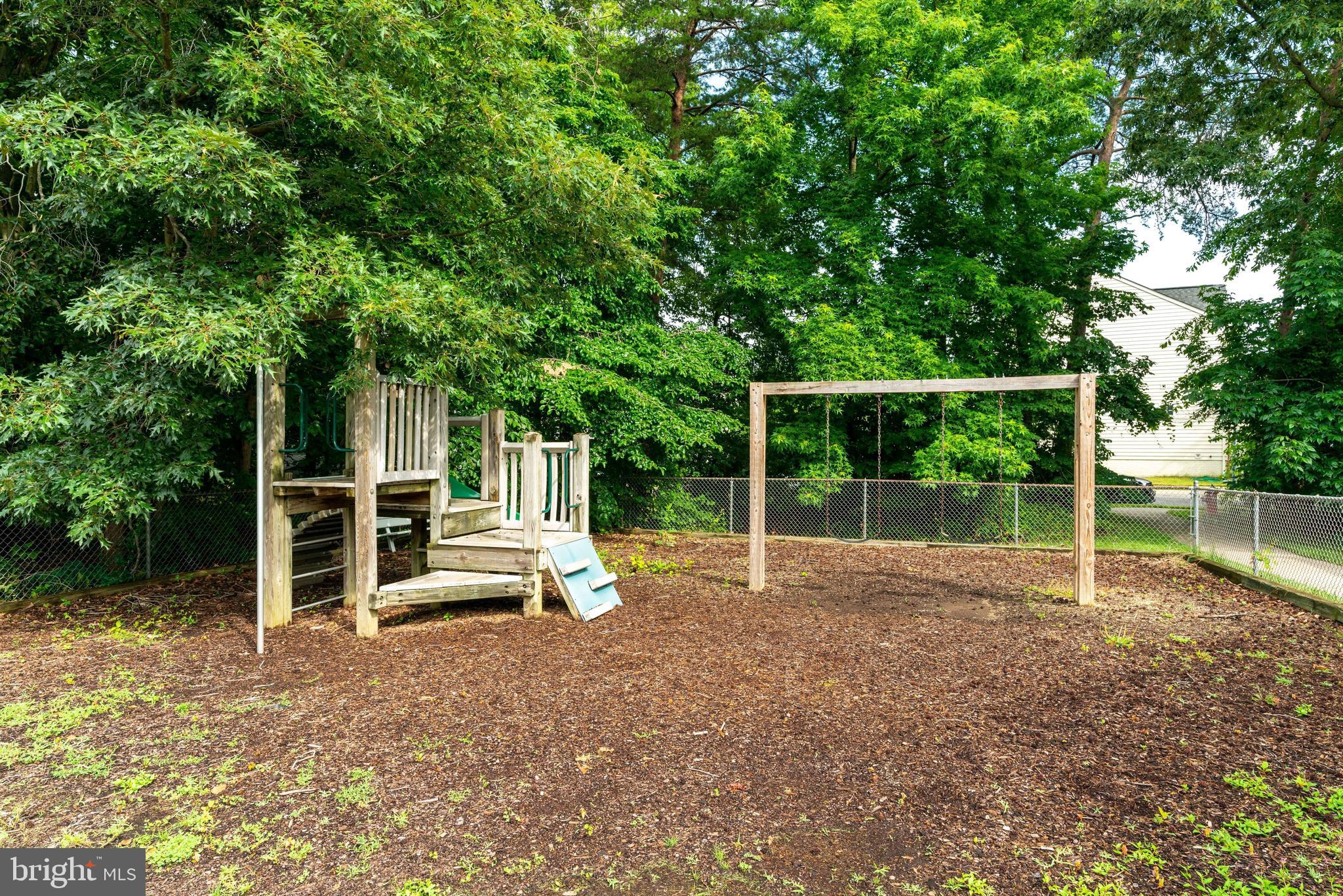 WASHINGTON SQUARE - Residential