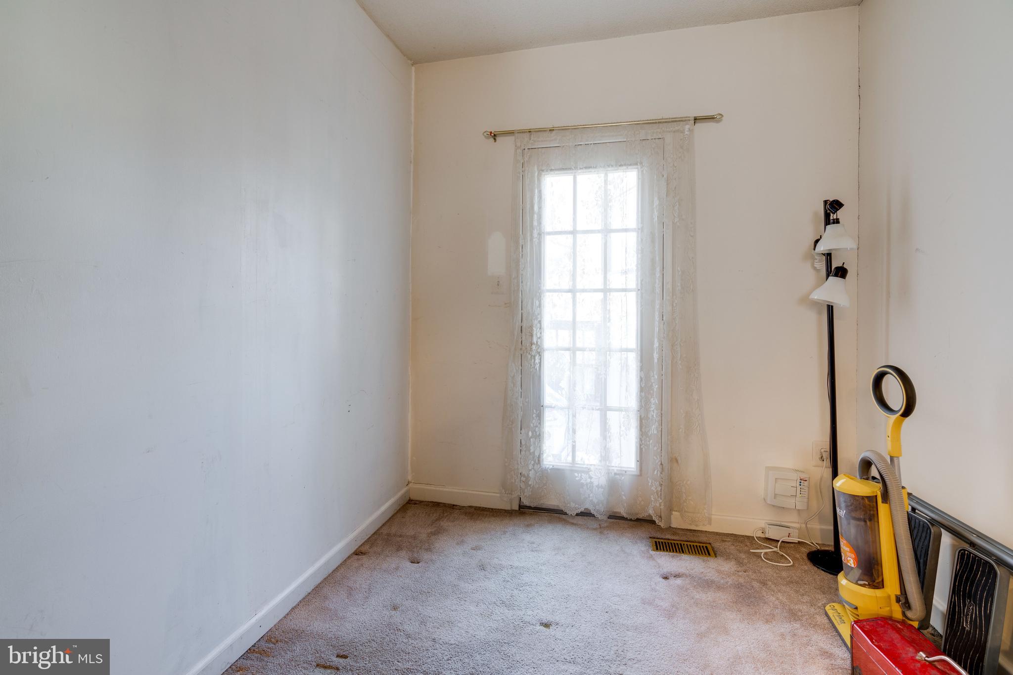 WASHINGTON SQUARE - Residential