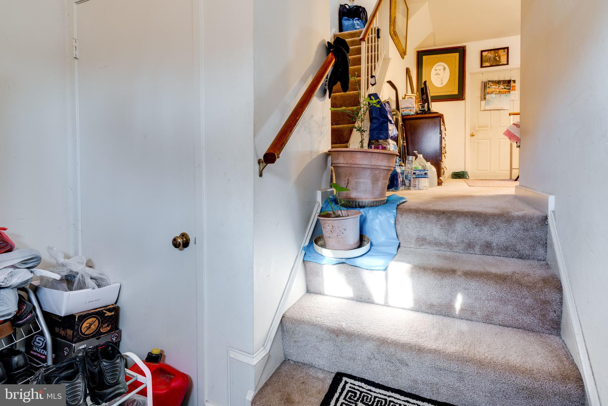 WASHINGTON SQUARE - Residential