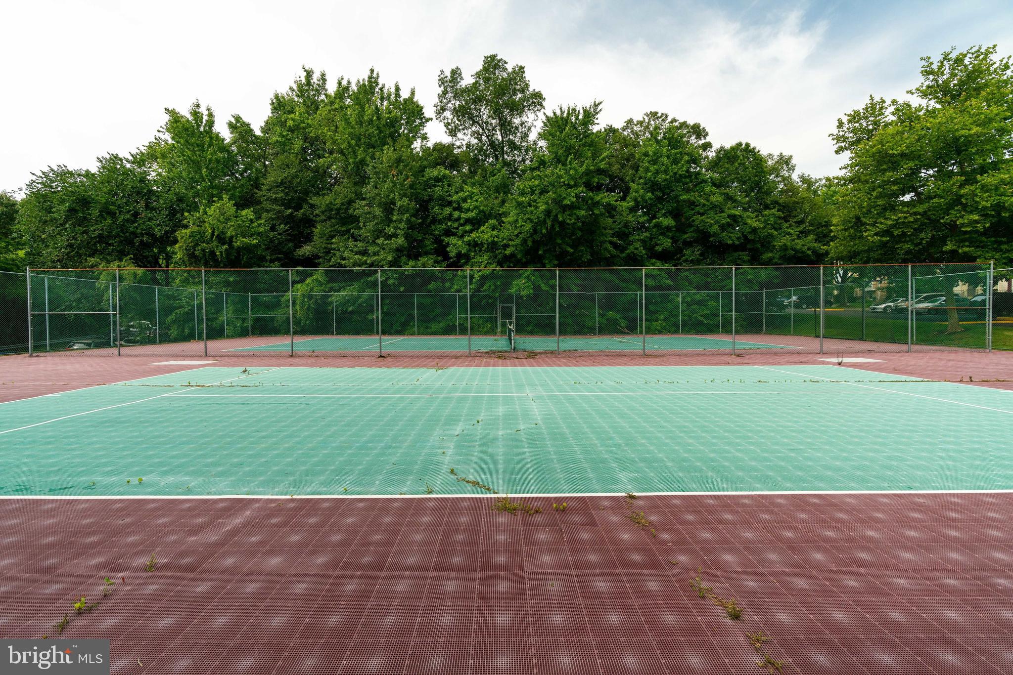 WASHINGTON SQUARE - Residential
