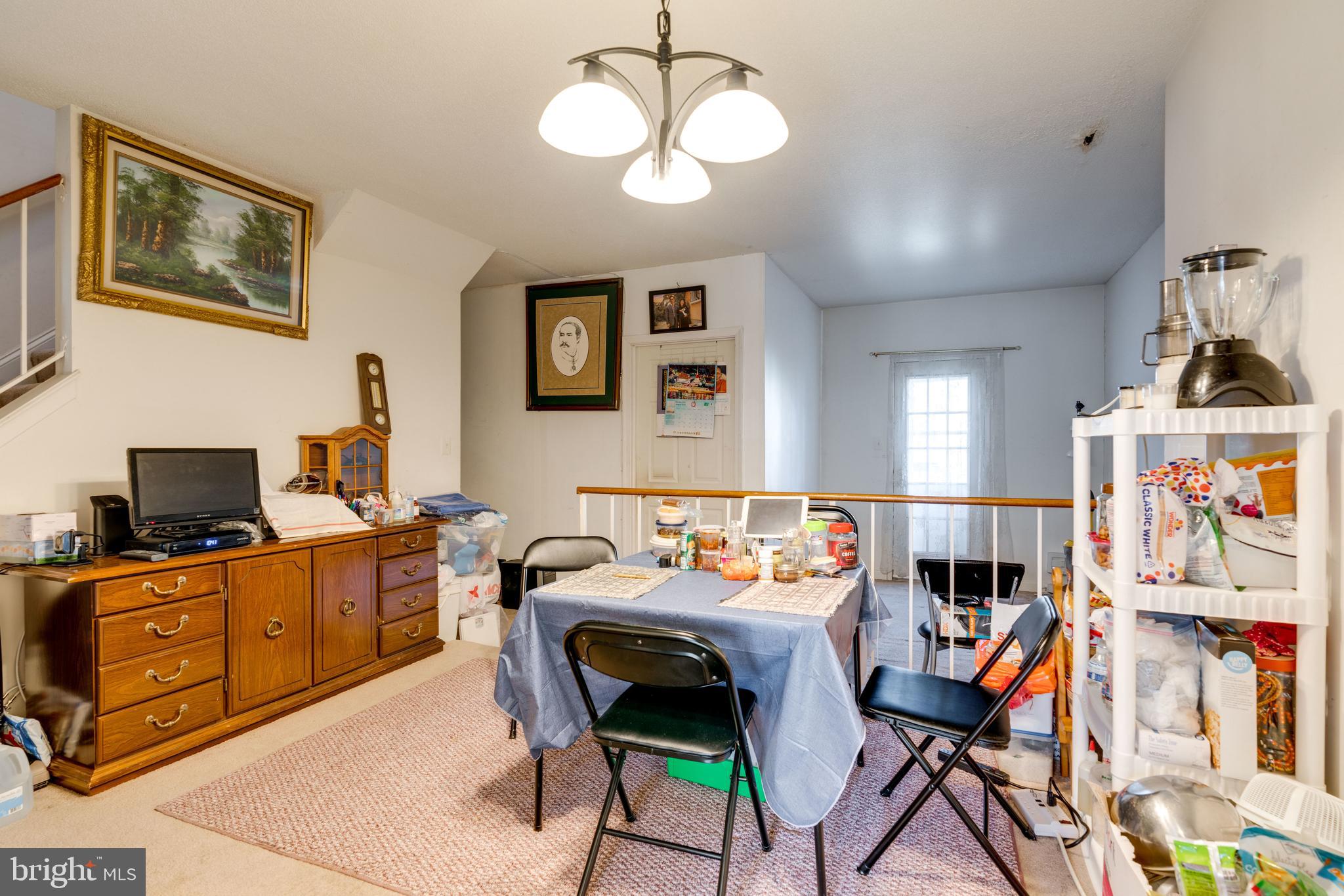 WASHINGTON SQUARE - Residential