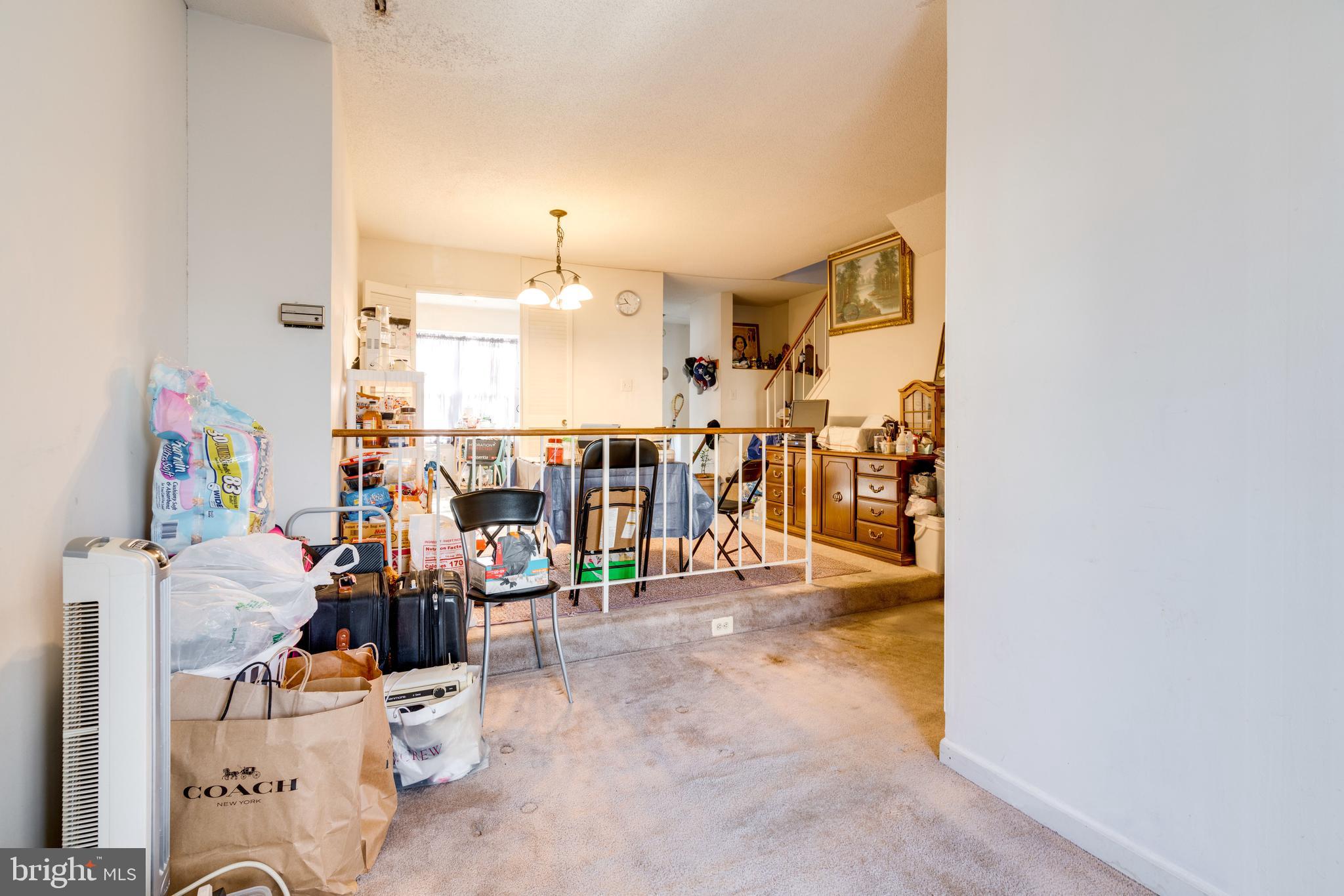 WASHINGTON SQUARE - Residential