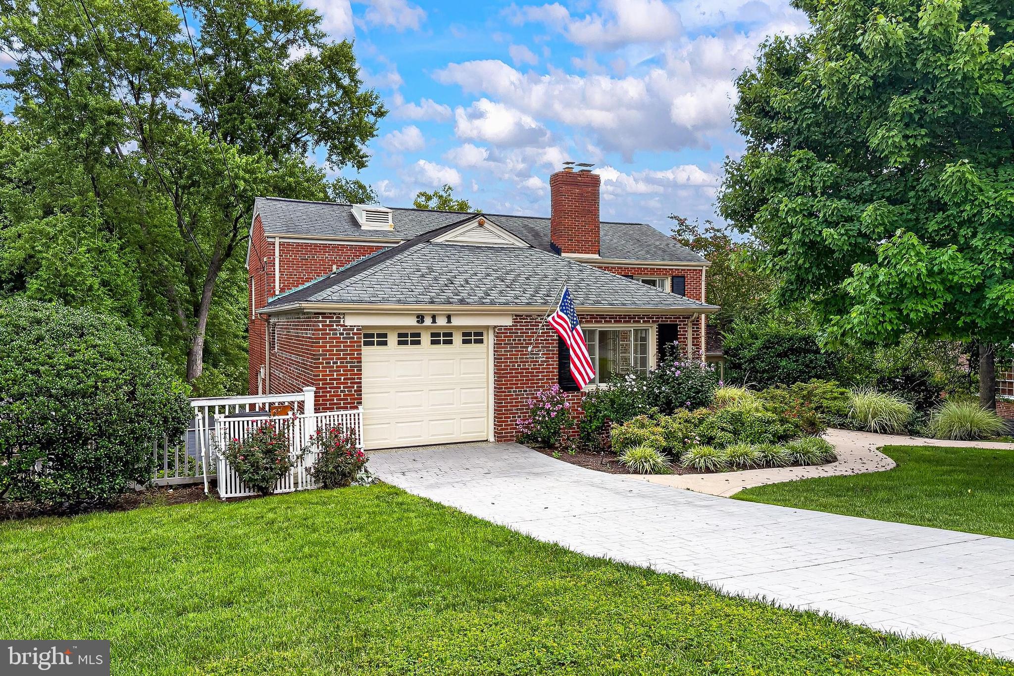 311 SKYHILL ROAD