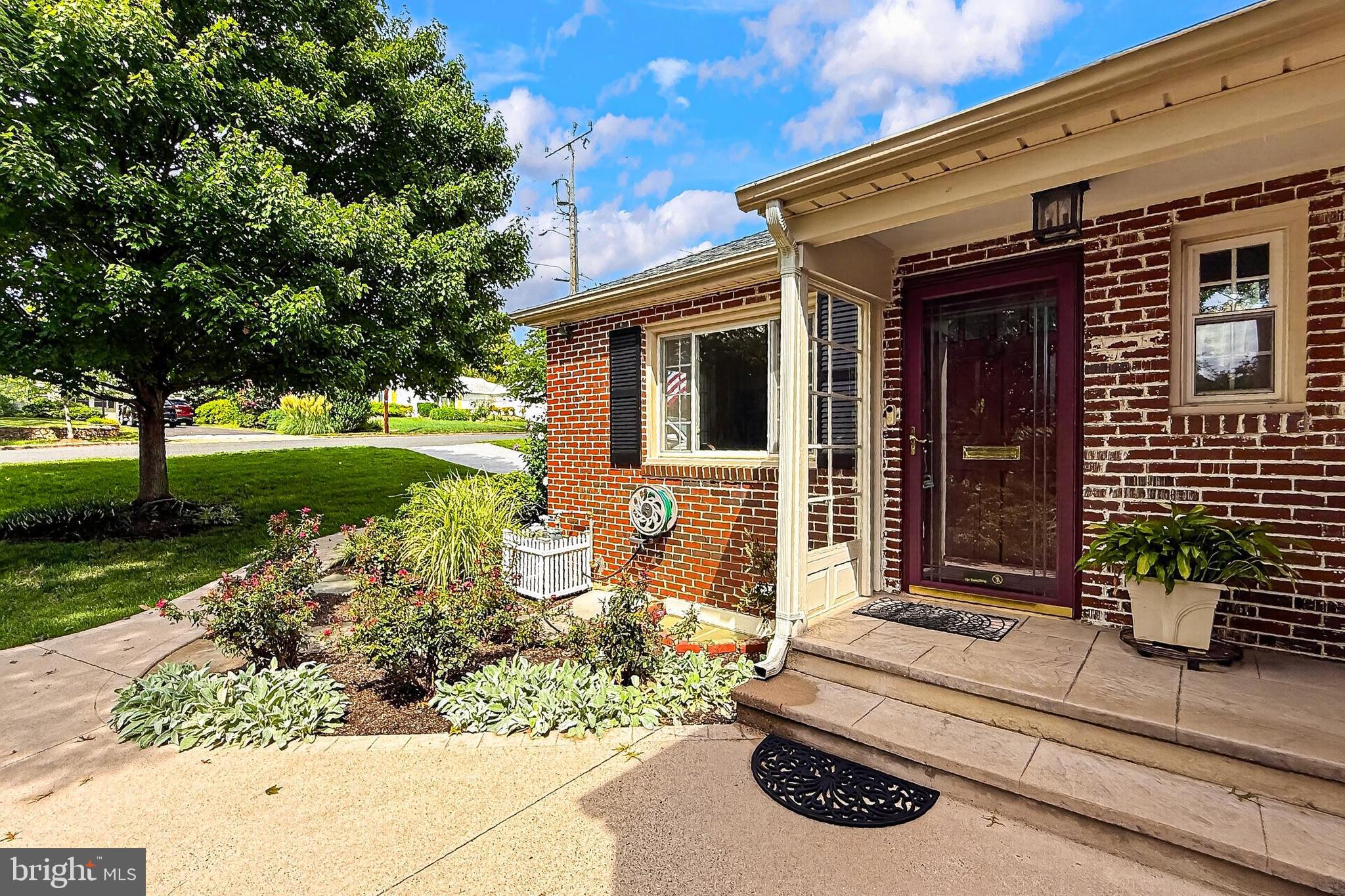 311 SKYHILL ROAD