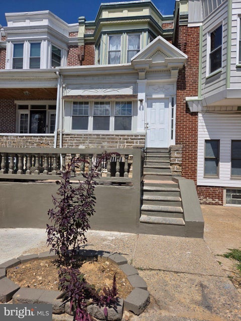 Townhouse For Sale - 229 E Rockland Street<br/> PHILADELPHIA, PA 19120