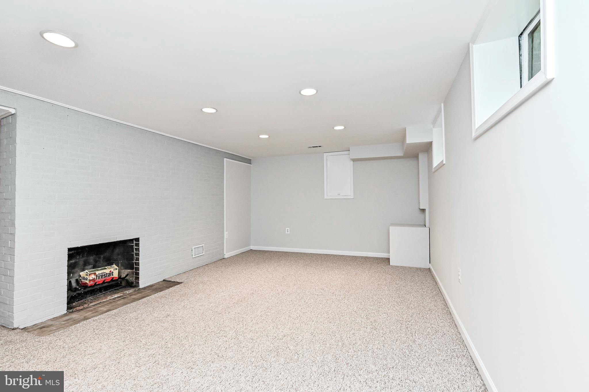 MT VERNON TERRACE - Residential Lease