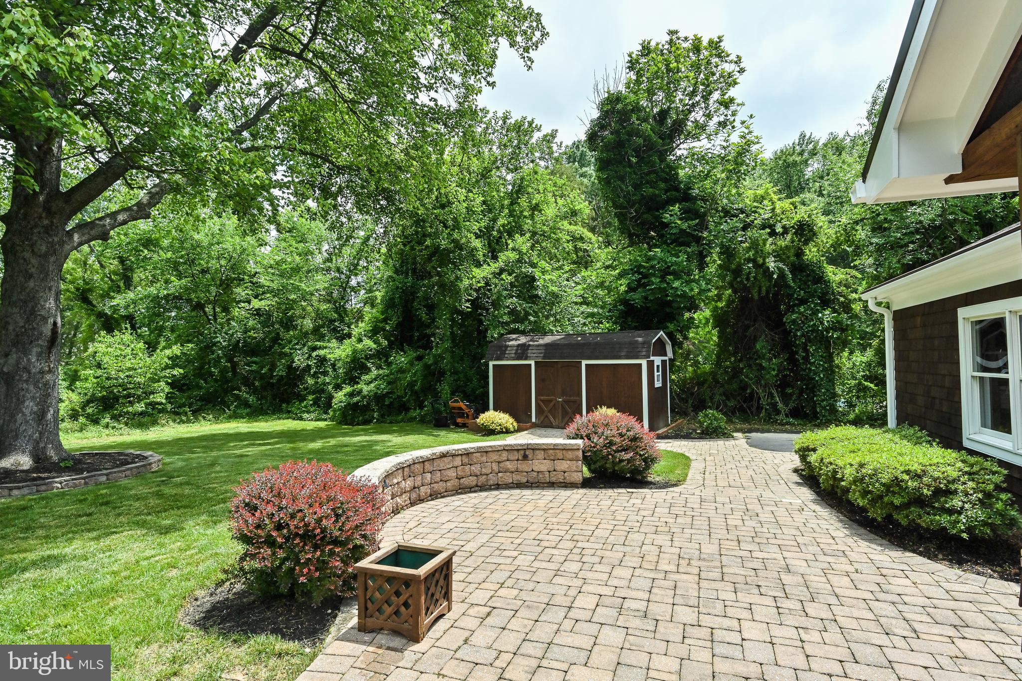 MT VERNON TERRACE - Residential Lease