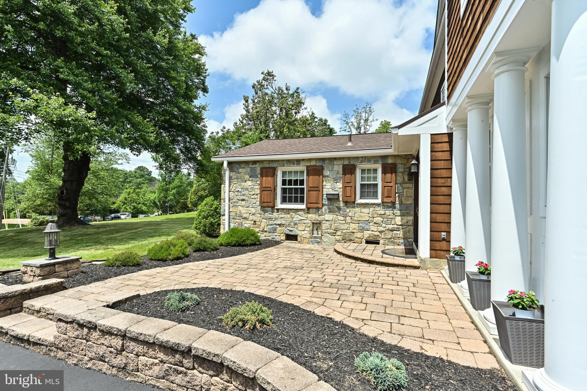 MT VERNON TERRACE - Residential Lease