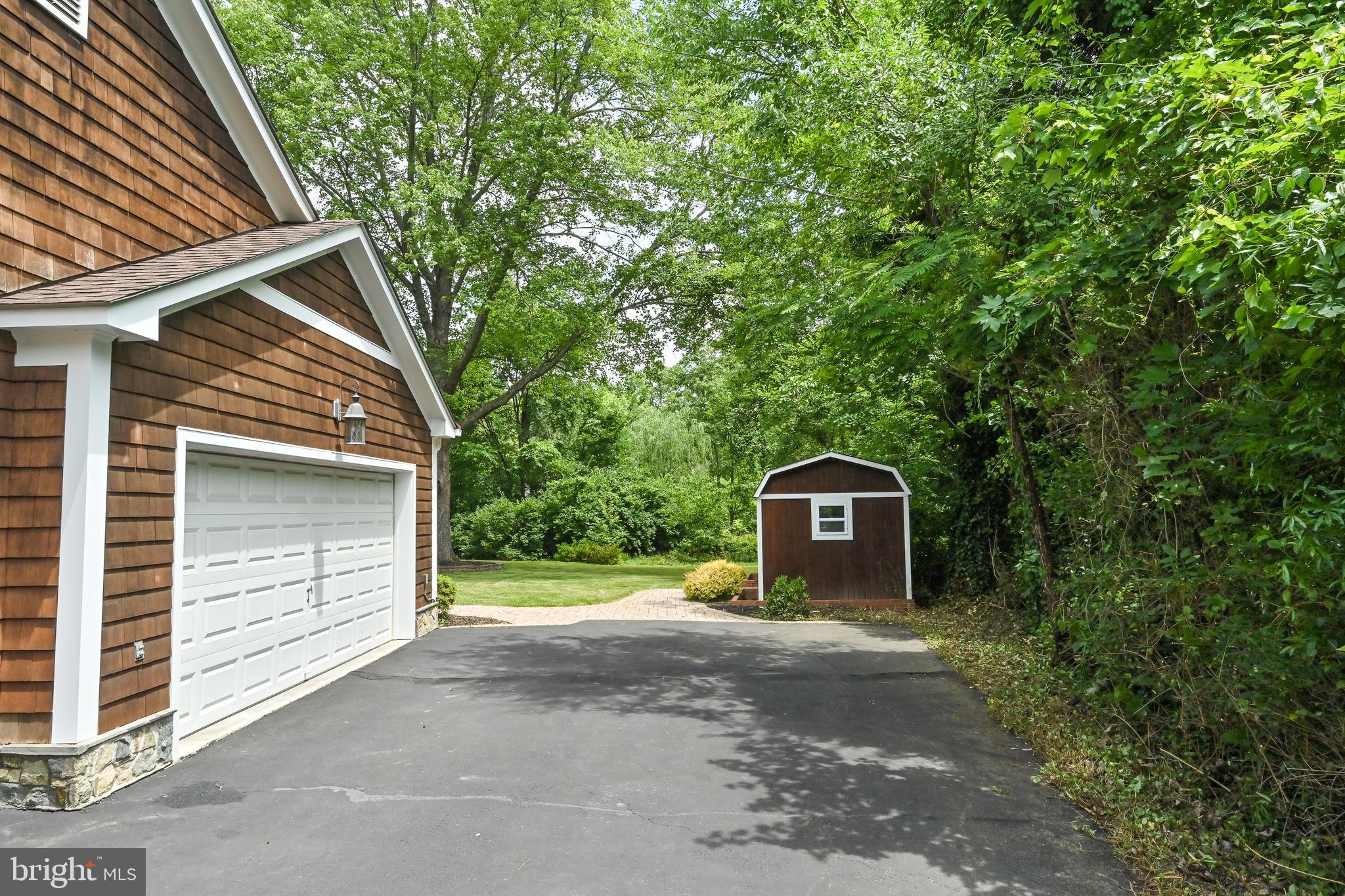 MT VERNON TERRACE - Residential Lease