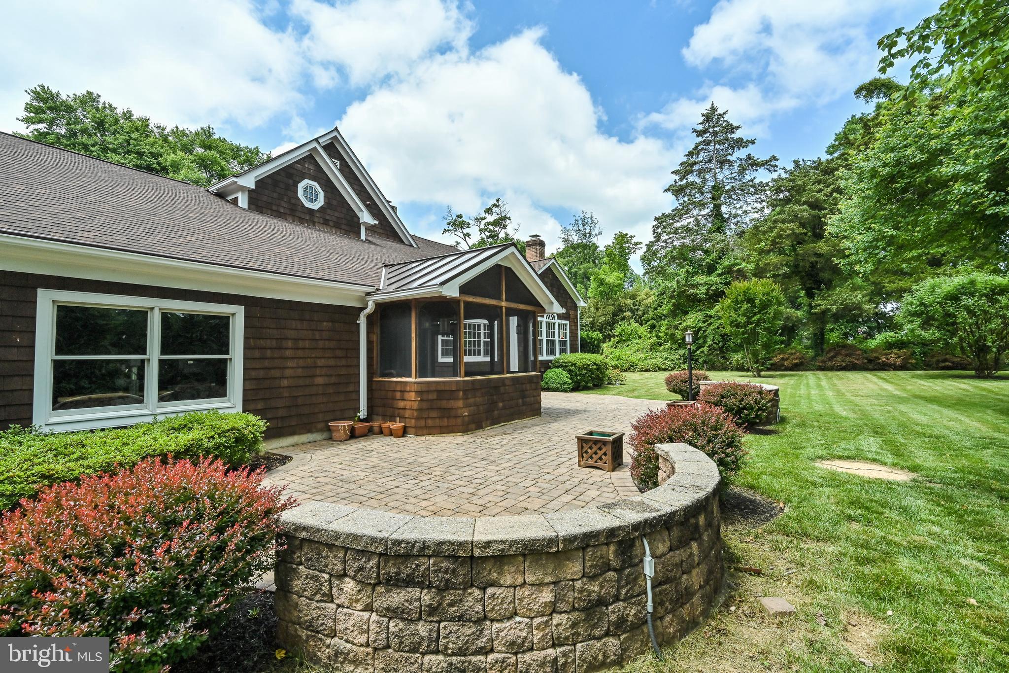 MT VERNON TERRACE - Residential Lease