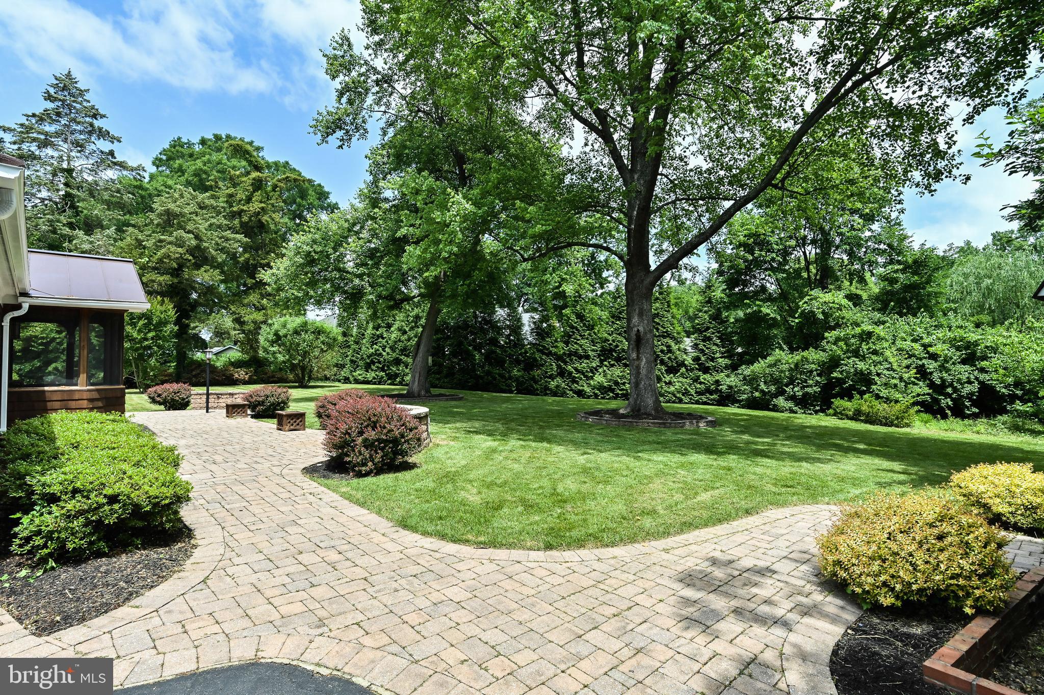 MT VERNON TERRACE - Residential Lease