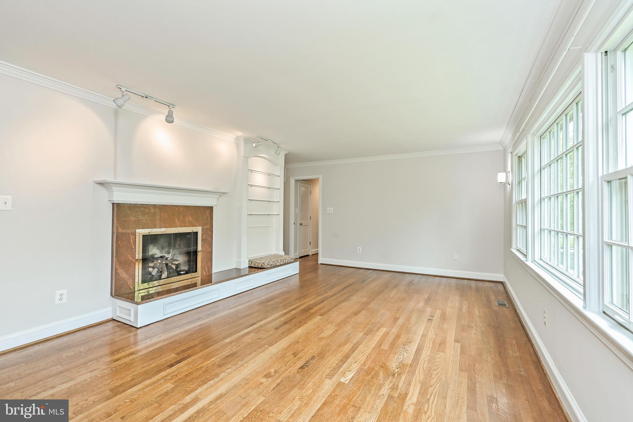 MT VERNON TERRACE - Residential Lease