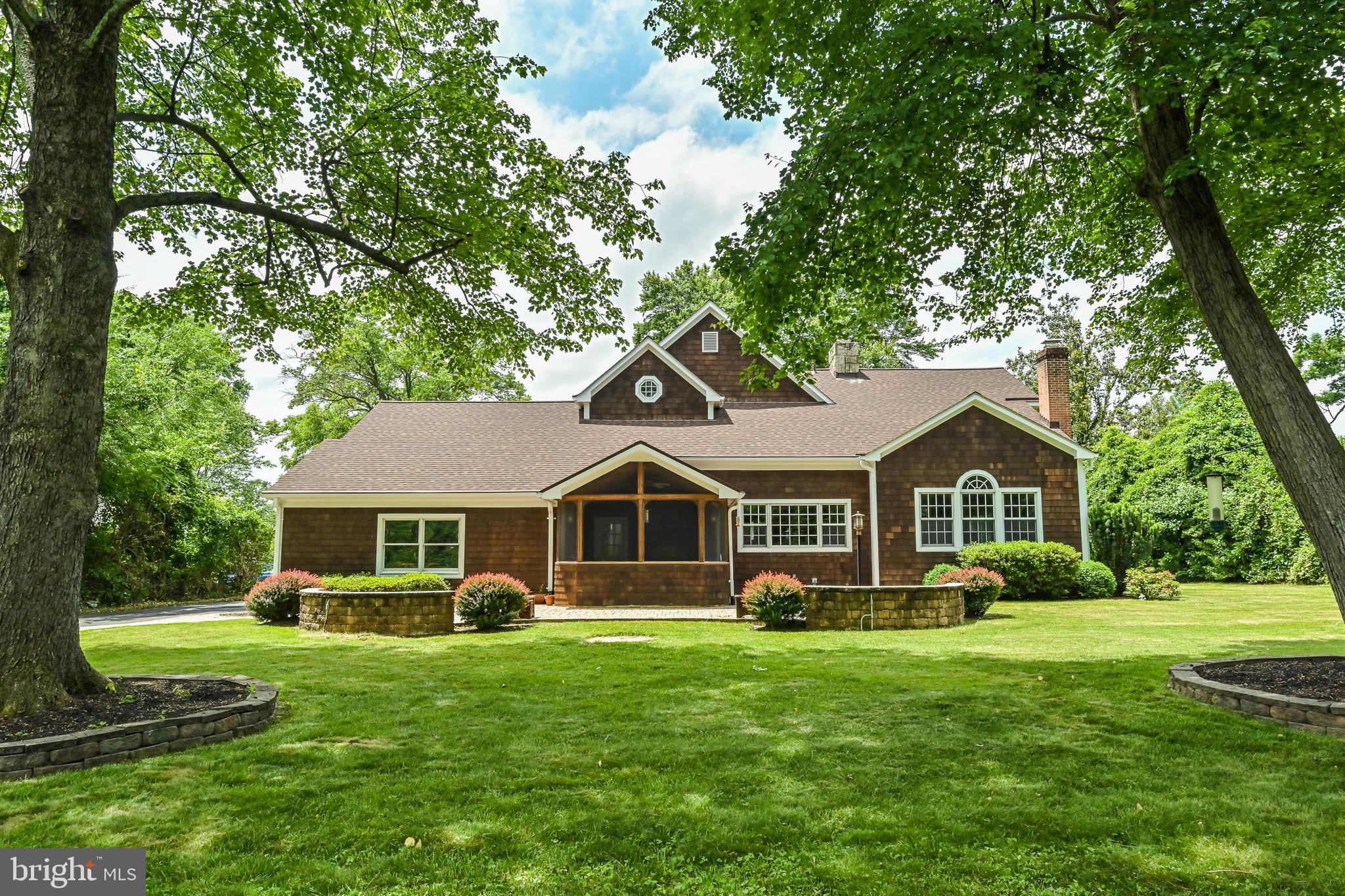 MT VERNON TERRACE - Residential Lease