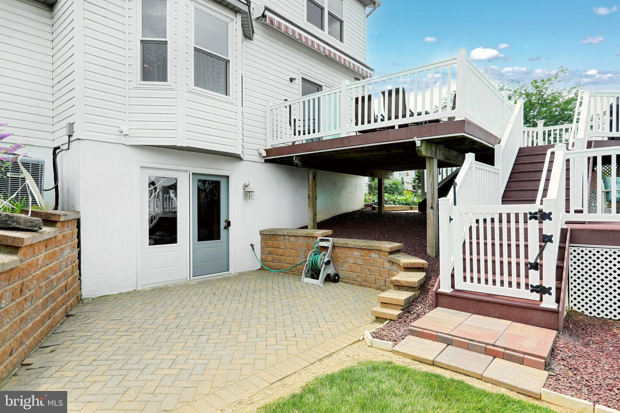 POPLAR SPRINGS - Residential