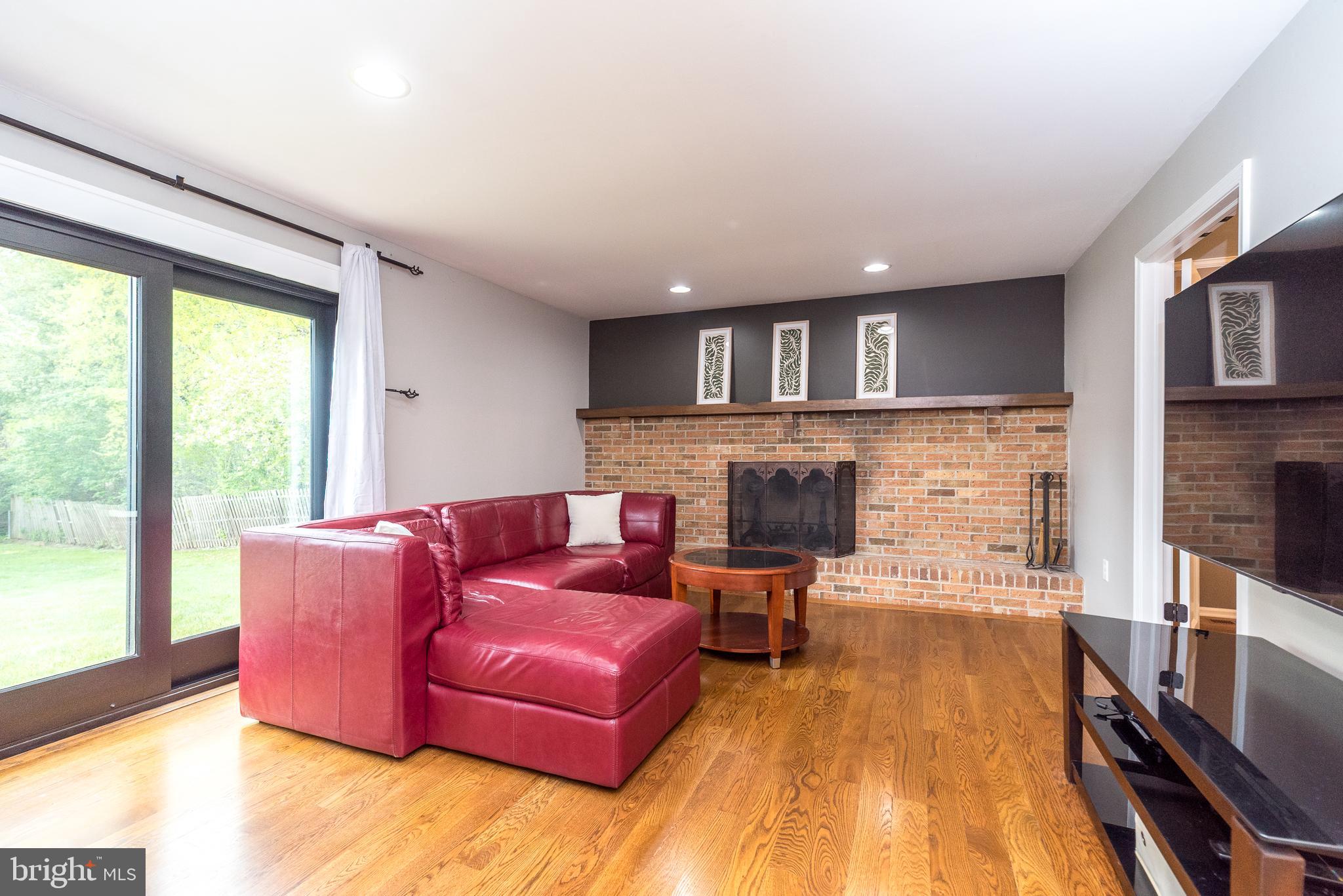 DUBLIN CROSSING - Residential