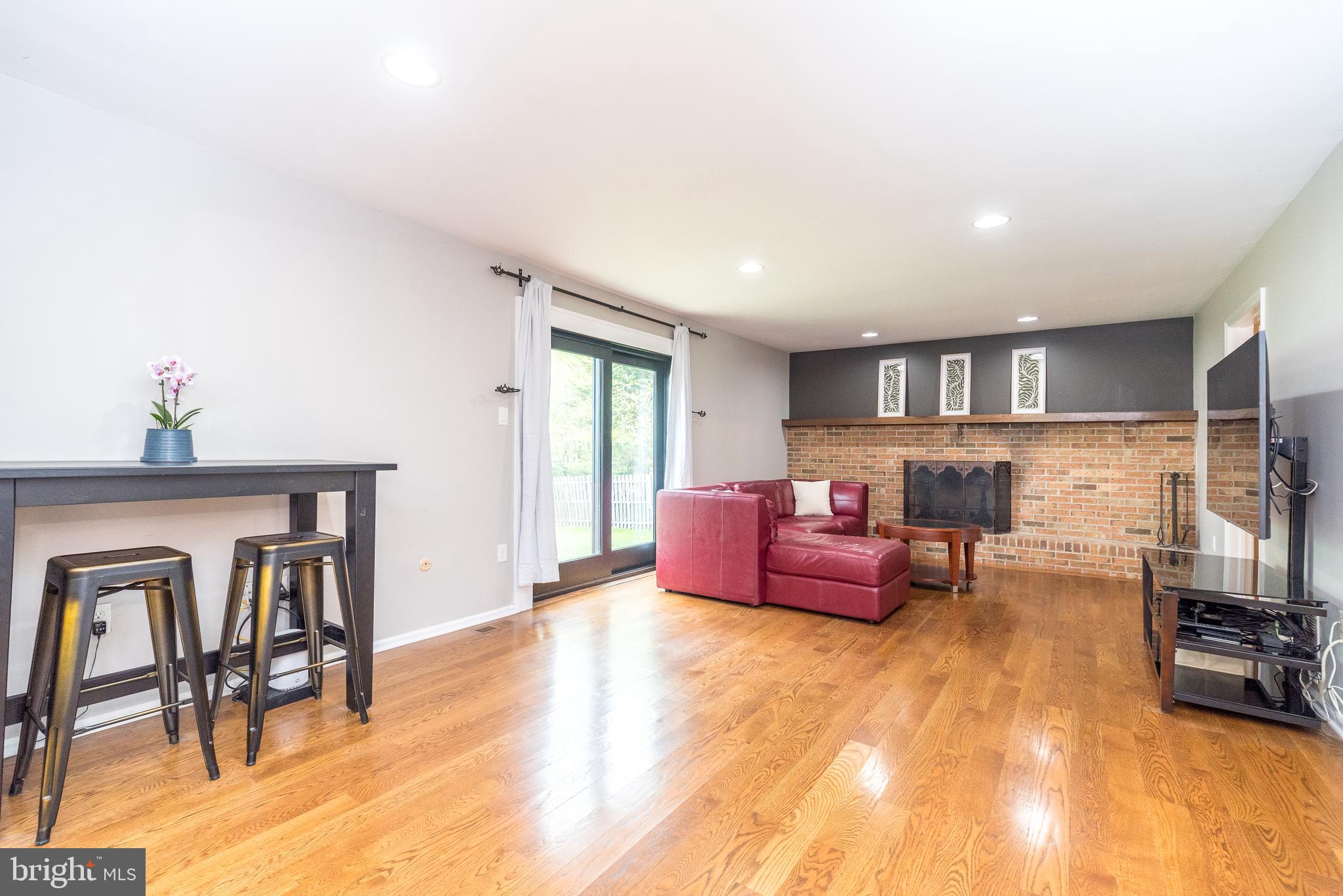 DUBLIN CROSSING - Residential