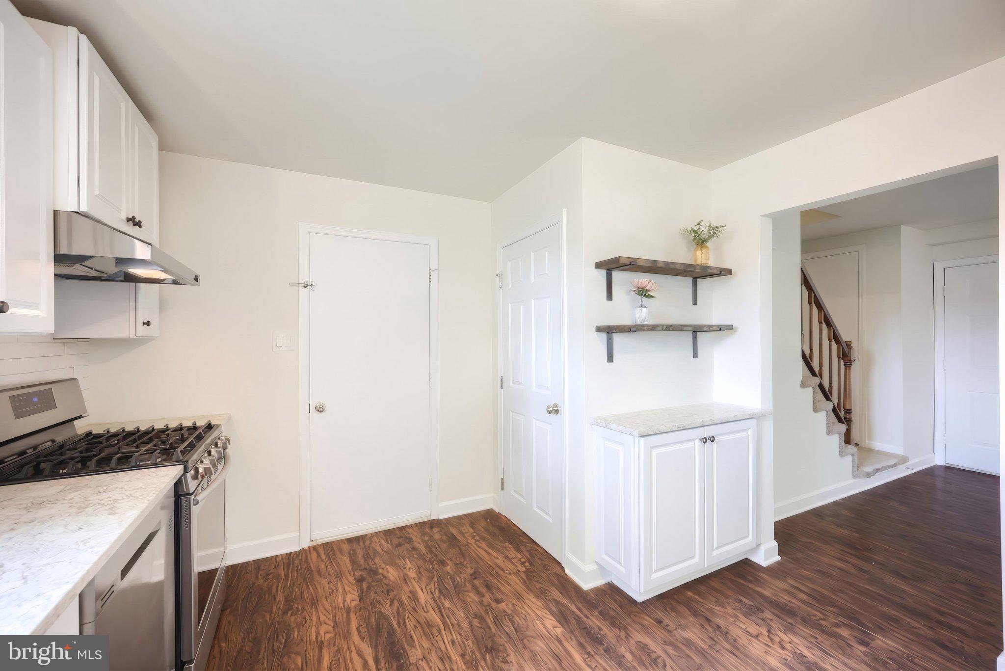 COLONIAL ACRES - Residential
