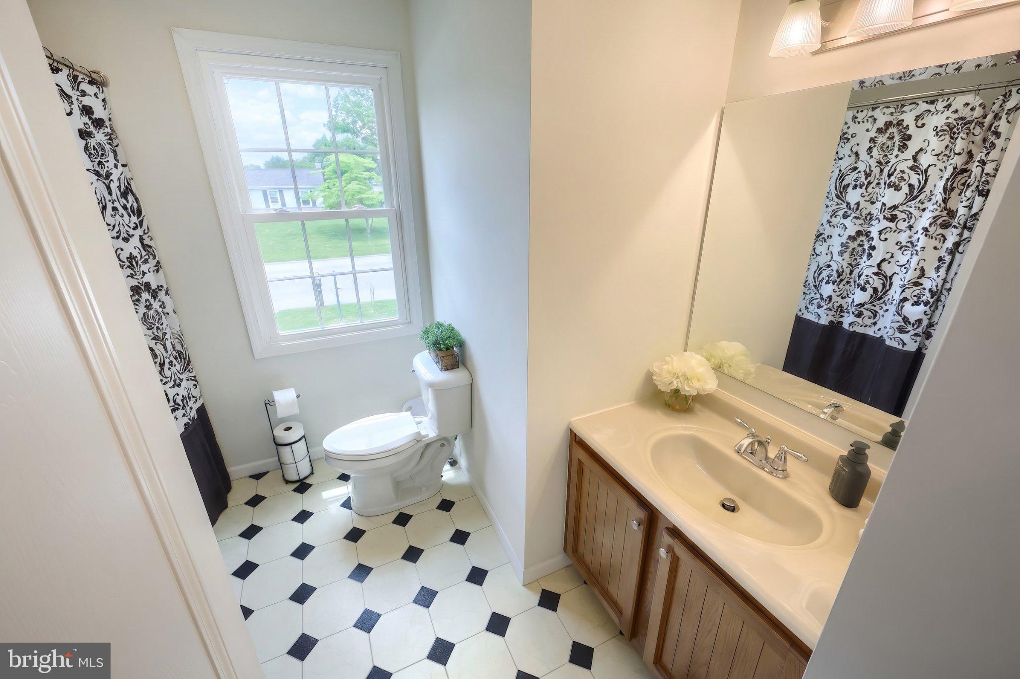 COLONIAL ACRES - Residential