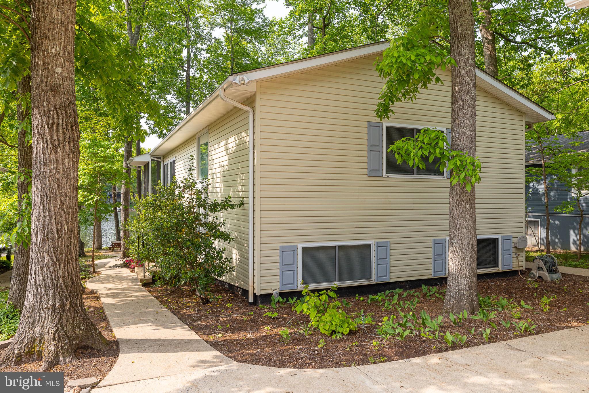 LAKE OF THE WOODS - Residential