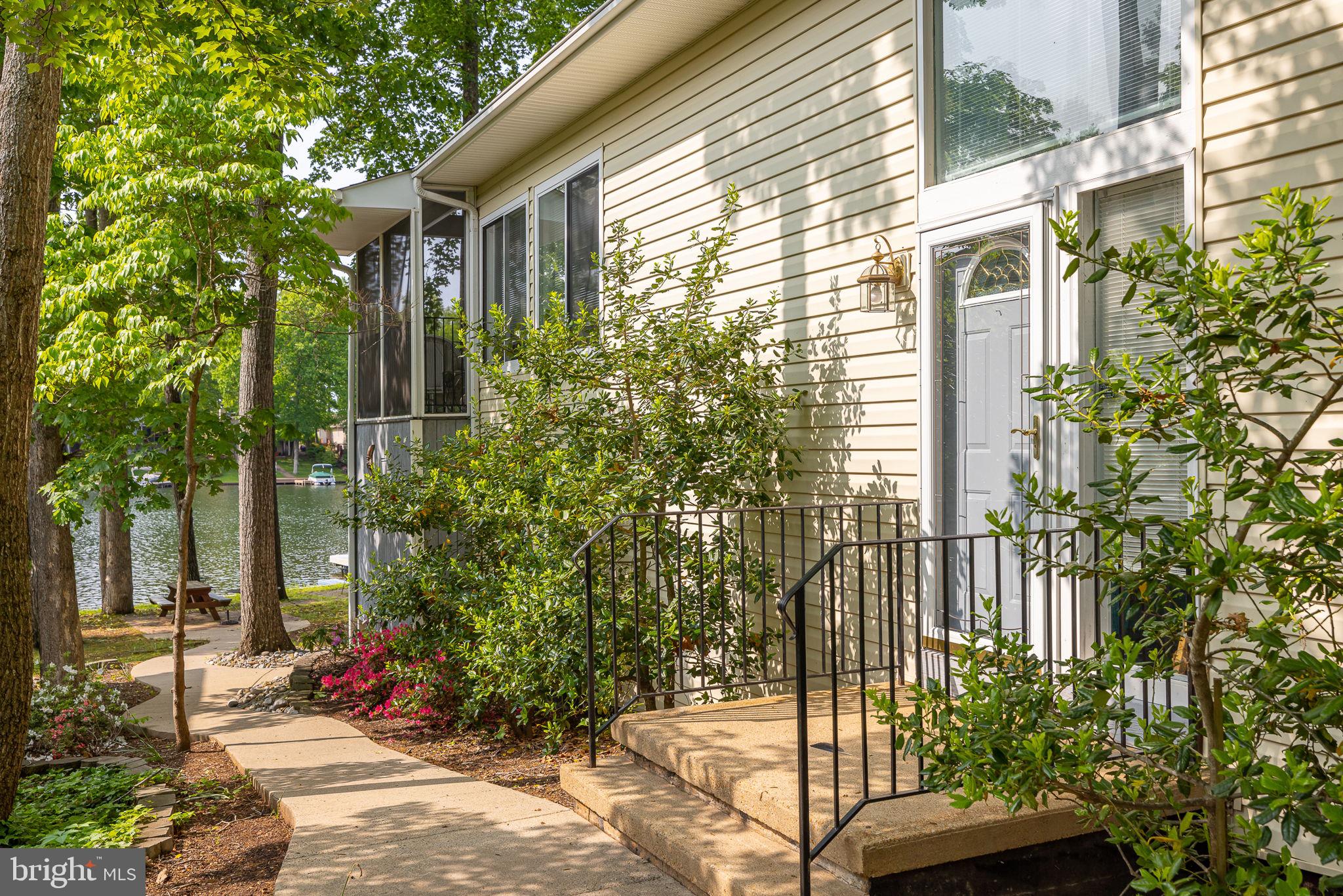 LAKE OF THE WOODS - Residential