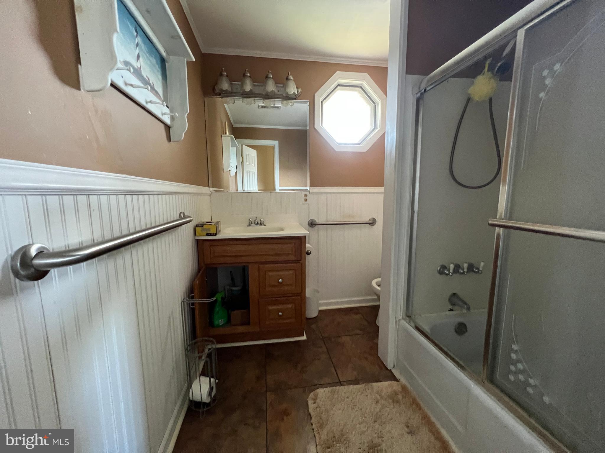 GLENN ACRES - Residential