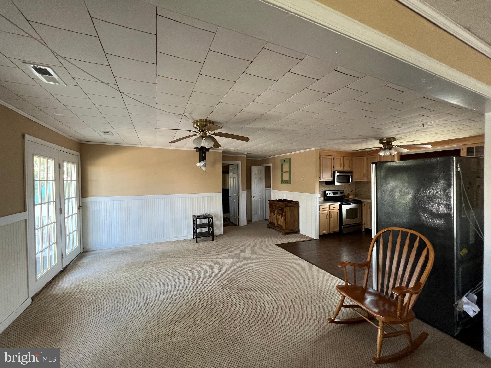 GLENN ACRES - Residential