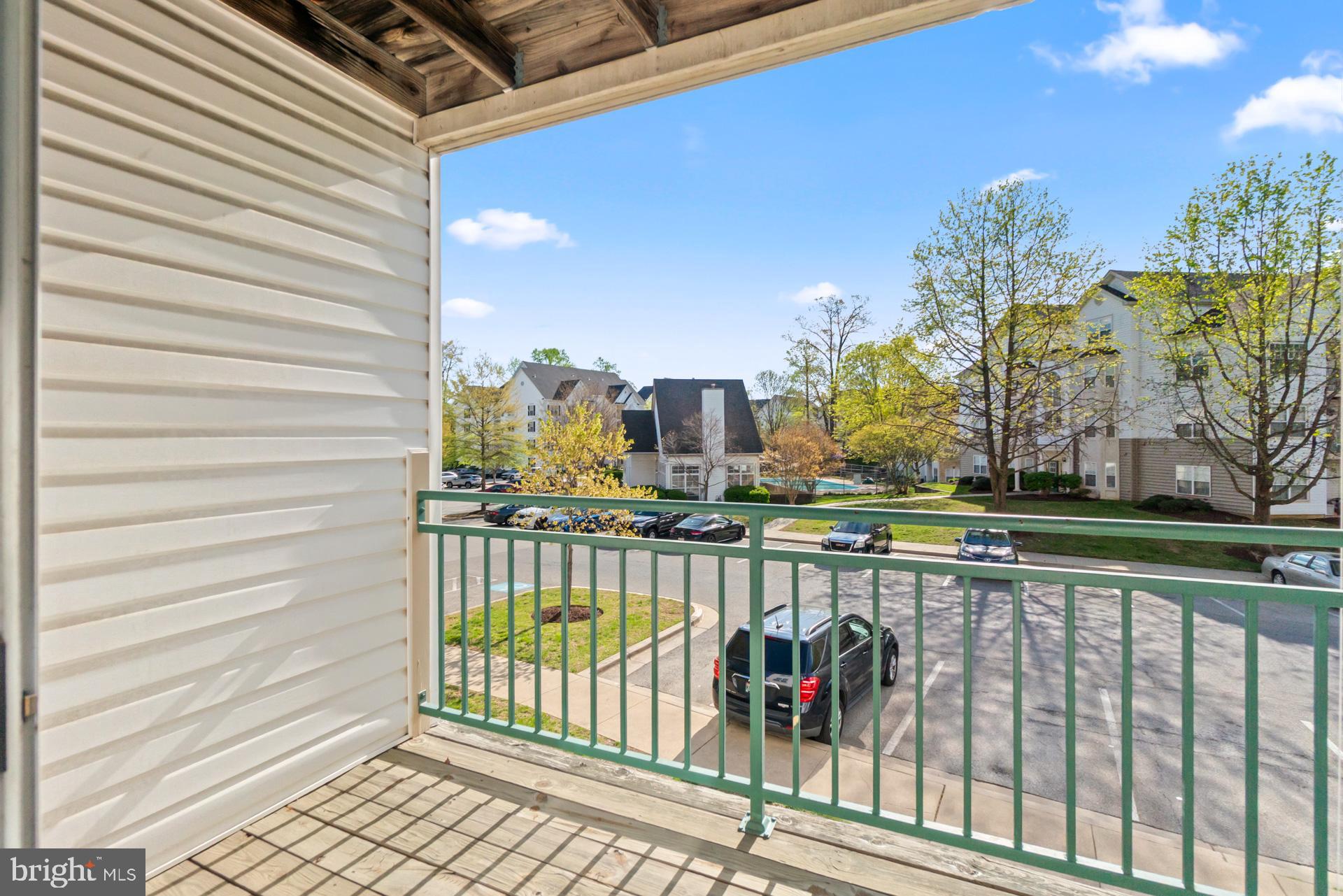 WOODLAND LAKE CONDO - Residential