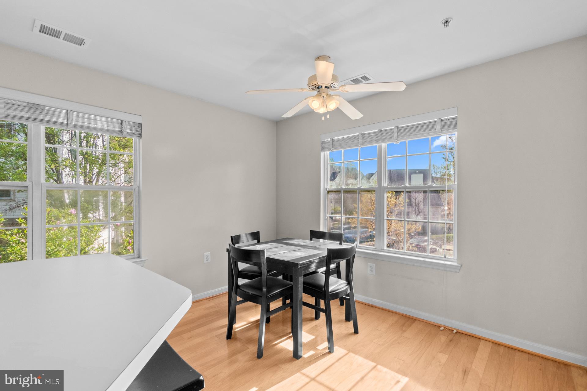 WOODLAND LAKE CONDO - Residential