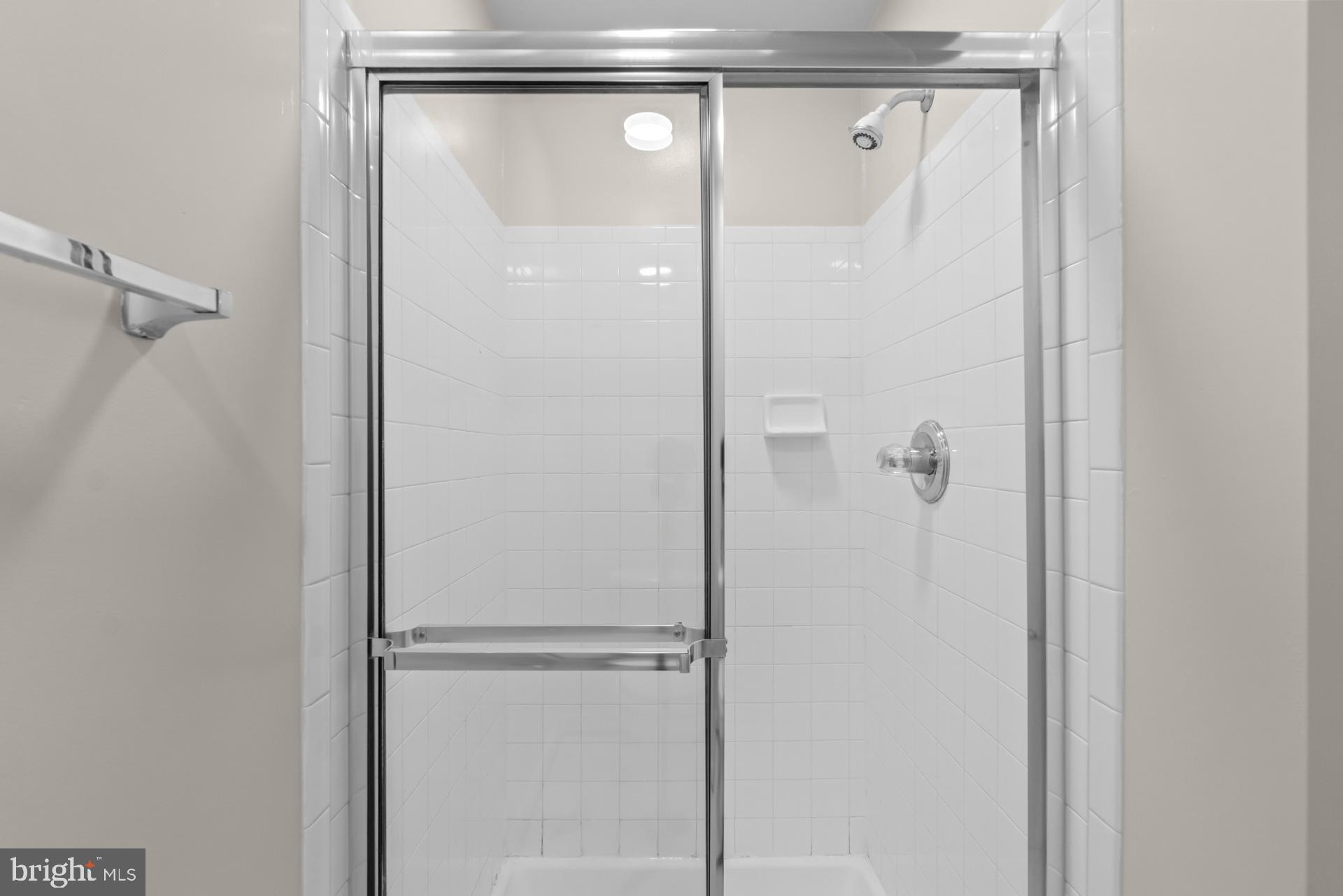 WOODLAND LAKE CONDO - Residential