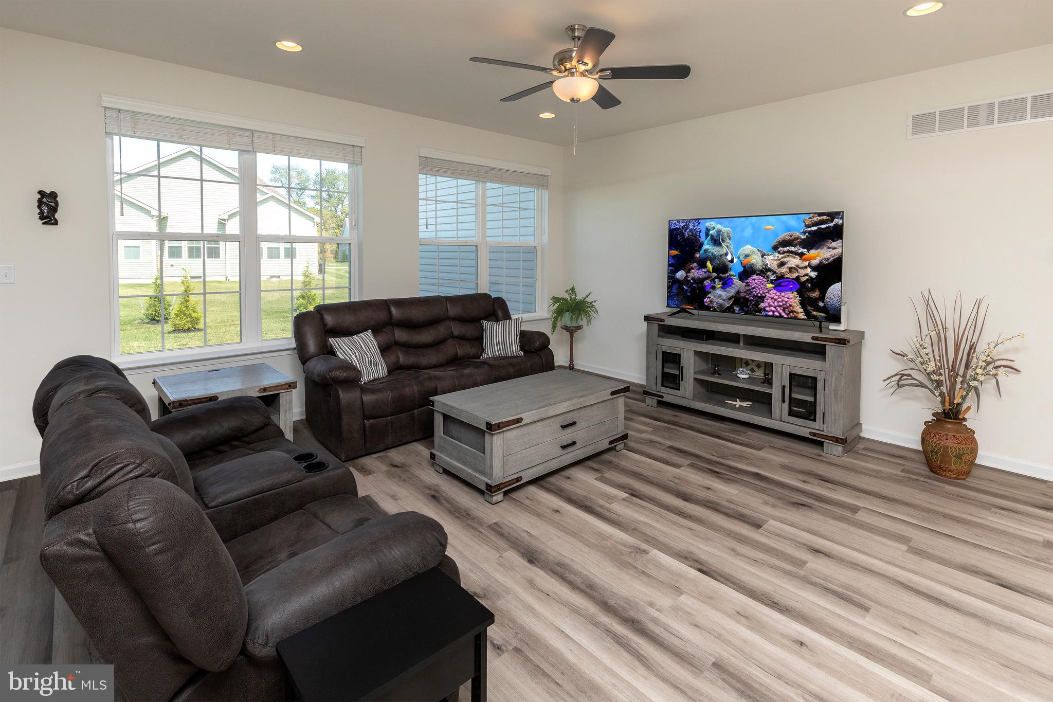 VILLAGE OF BAYBERRY - Residential