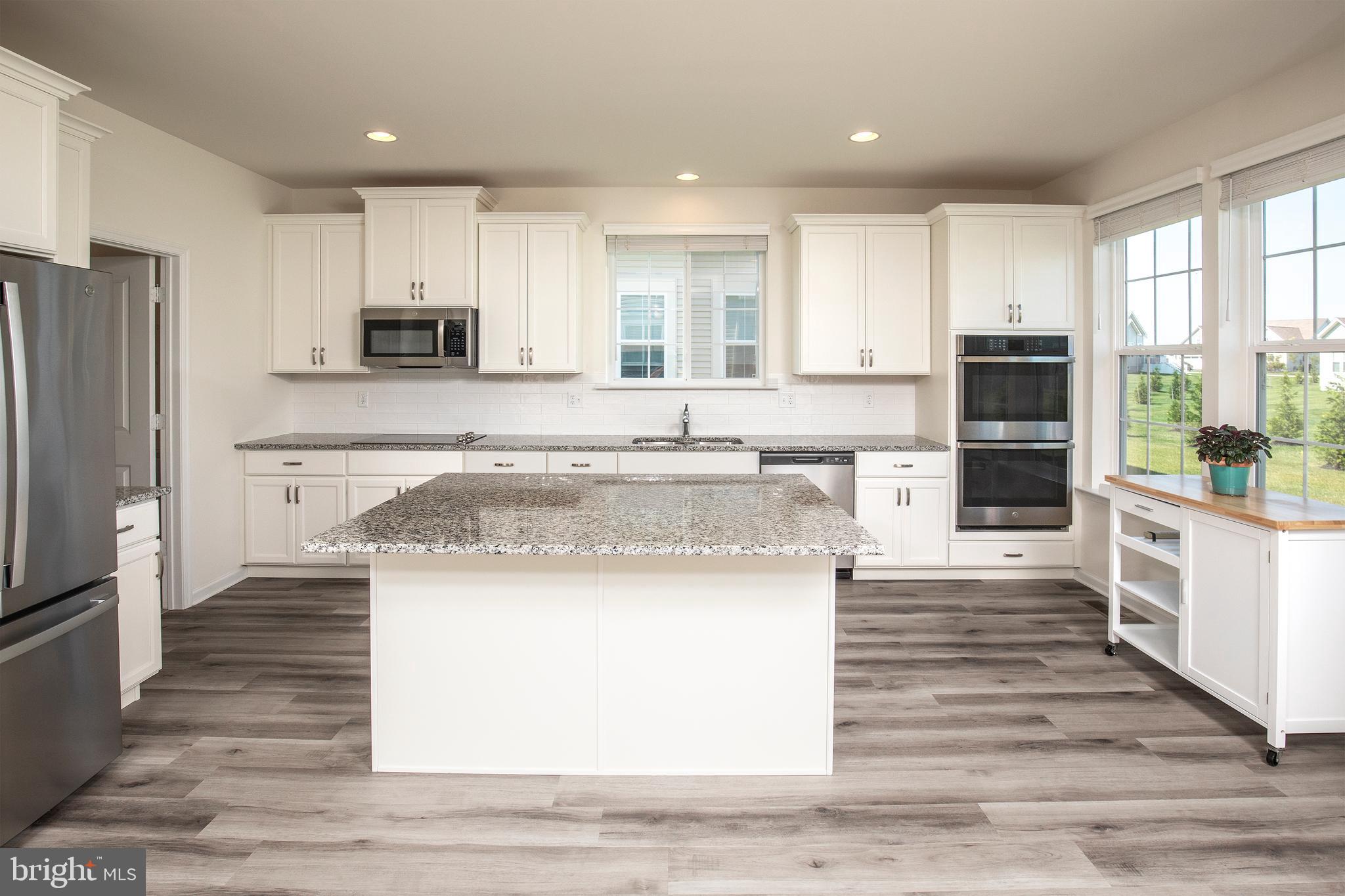 VILLAGE OF BAYBERRY - Residential