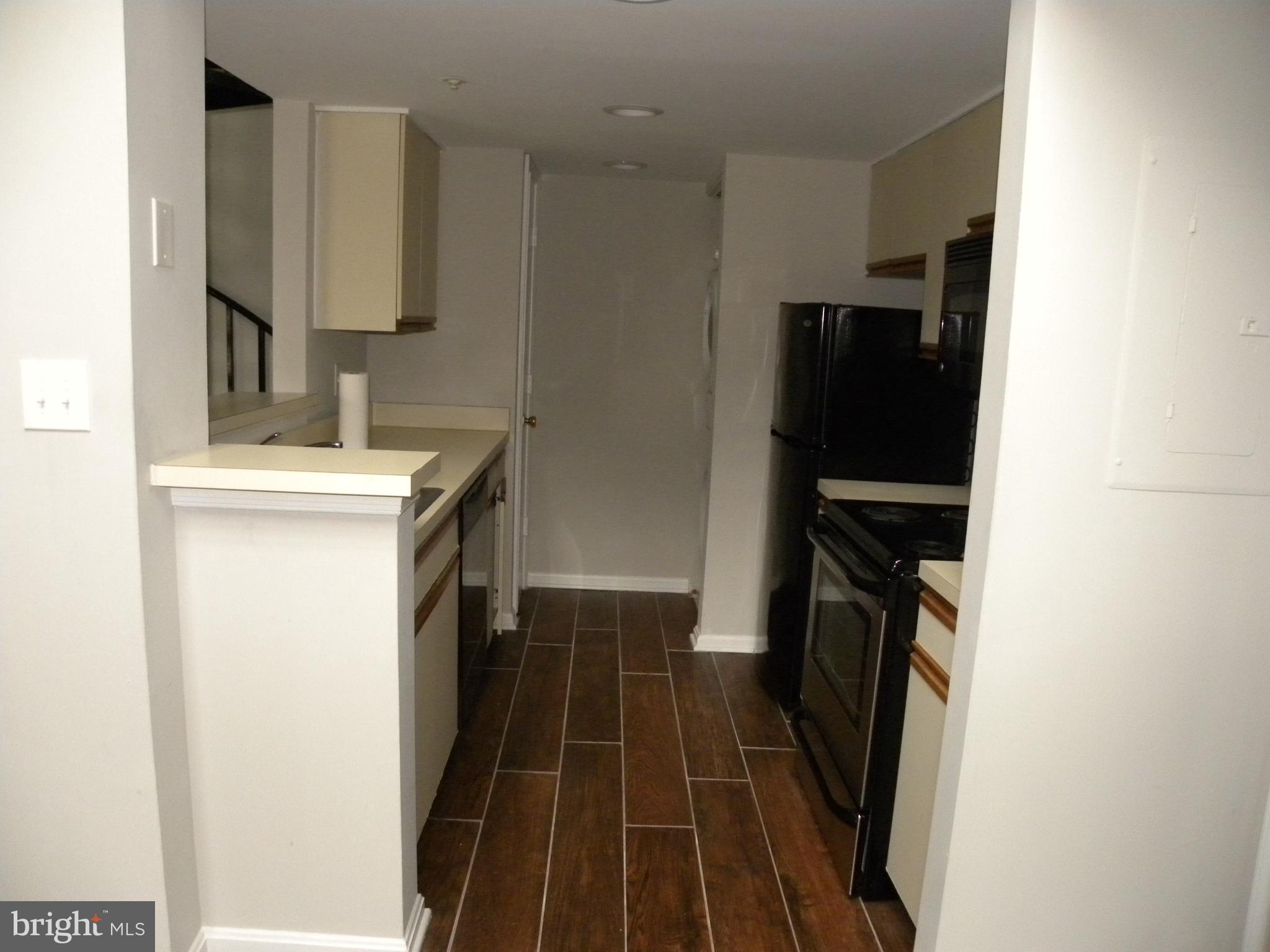 VISTAS AT LAKE ARBOR - Residential