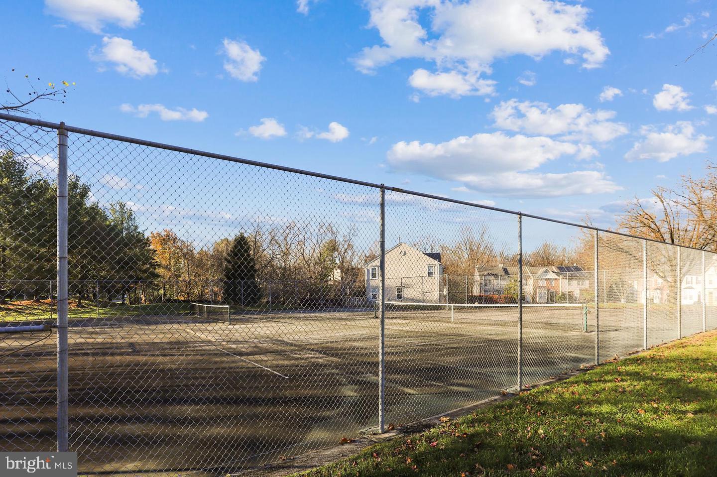 VISTAS AT LAKE ARBOR - Residential