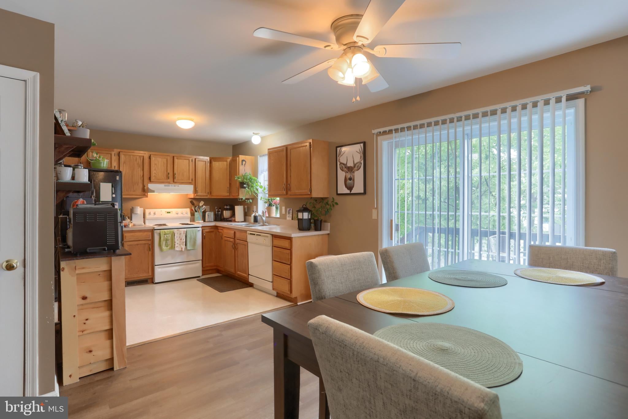 2017 ACORN DRIVE