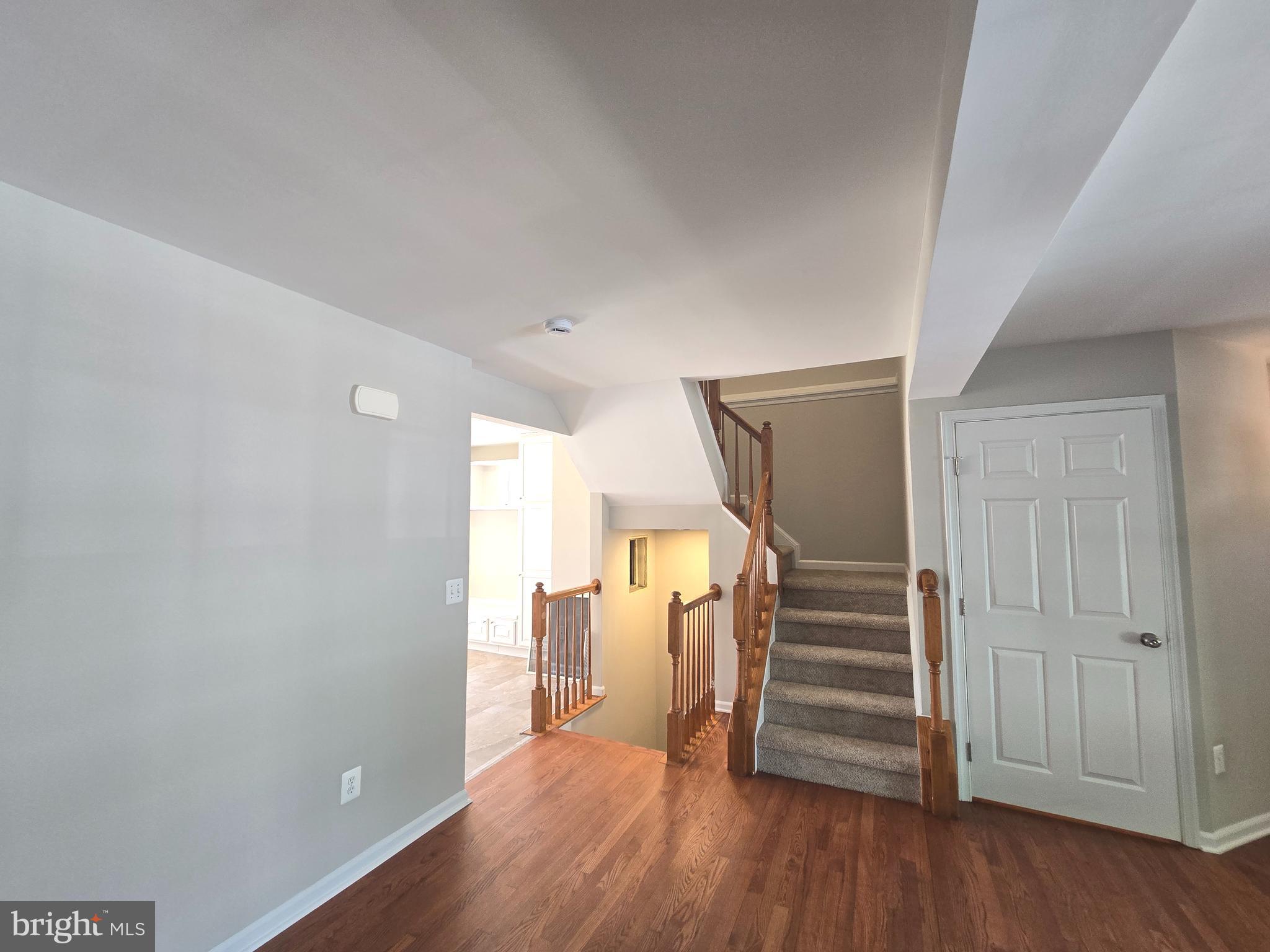 LAKELAND PLACE - Residential