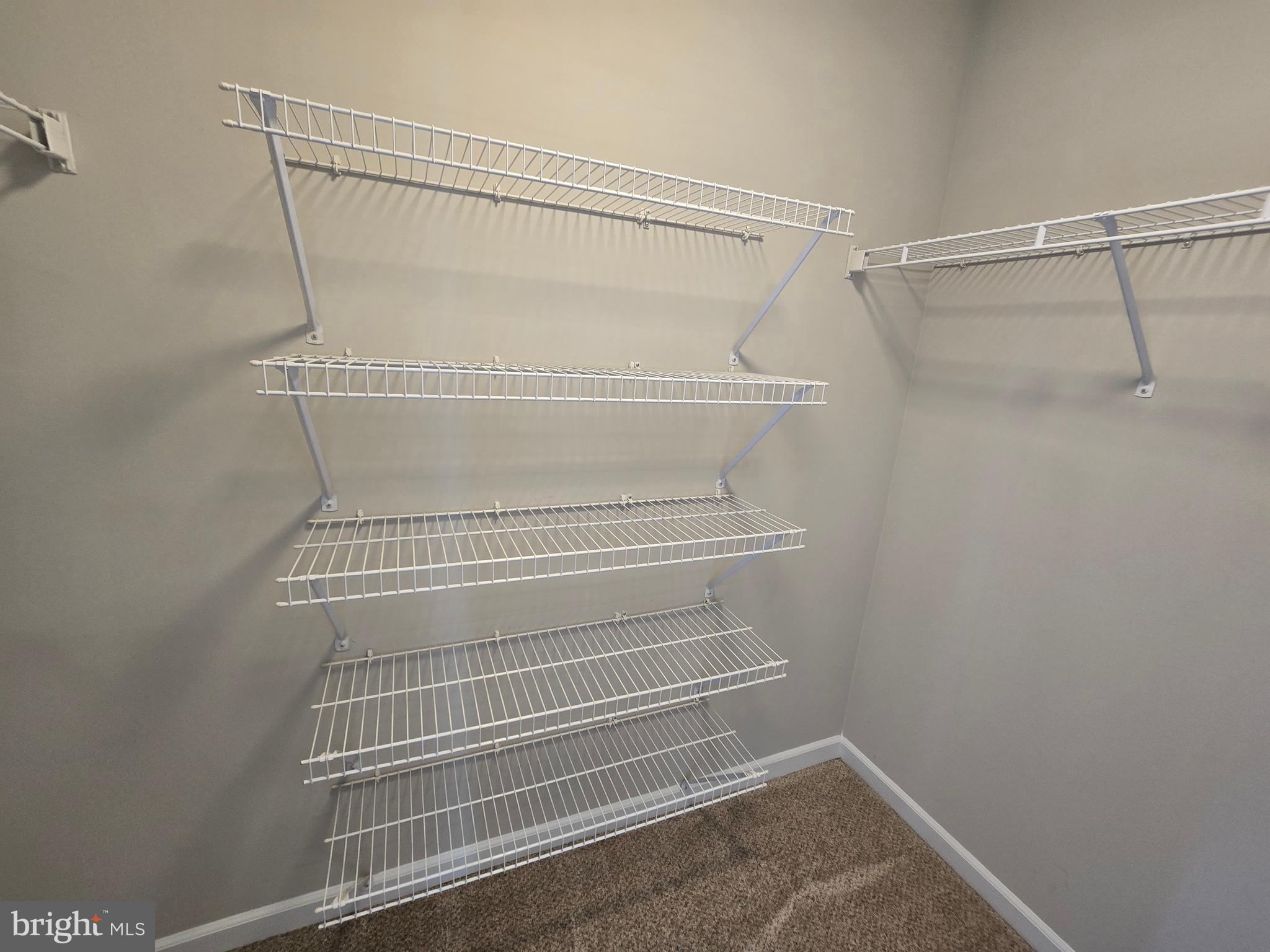 LAKELAND PLACE - Residential